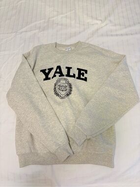champion yale sweater